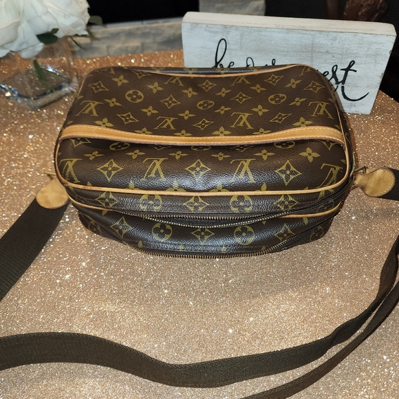 Authentic!! Louis Vuitton Reporter PM - Picture 7 of 8